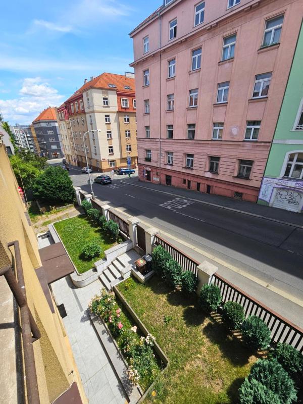 Apartment with Balcony image 2