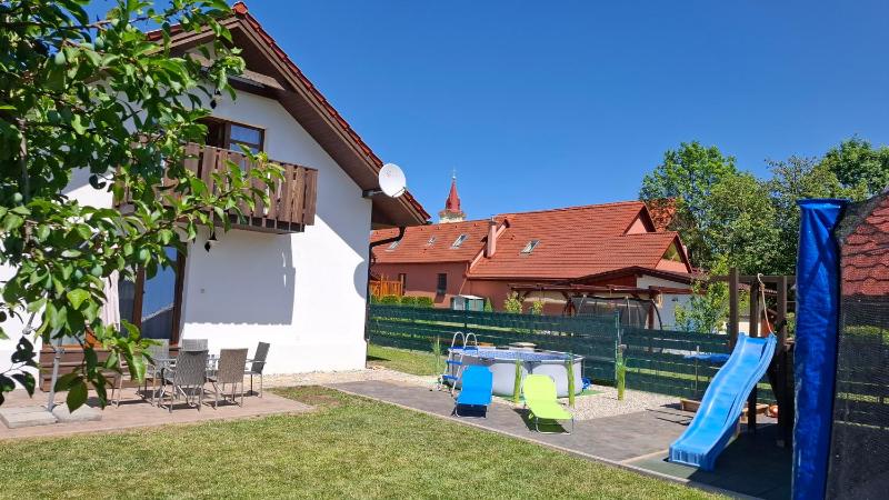 Apartment with Garden View image 1