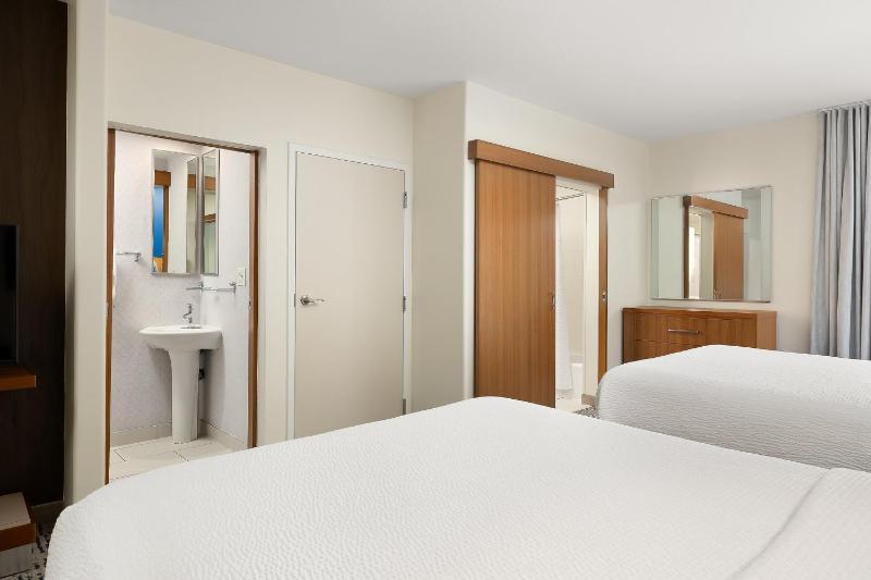 Queen Studio with Sofa Bed and Trundle Bed image 3