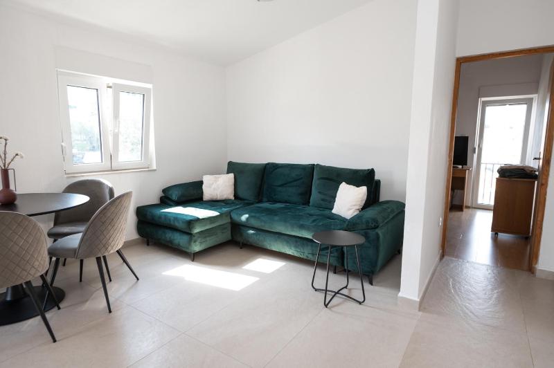 Apartments Amelie Ražanj - image 14