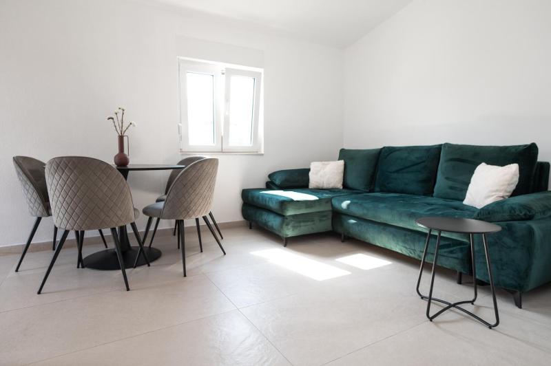 Apartments Amelie Ražanj - image 7