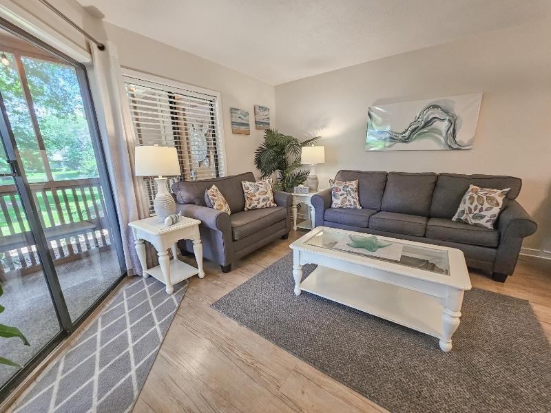 Serene 2 bed 2 bath lodge with amenities 101AC lodge - image 15