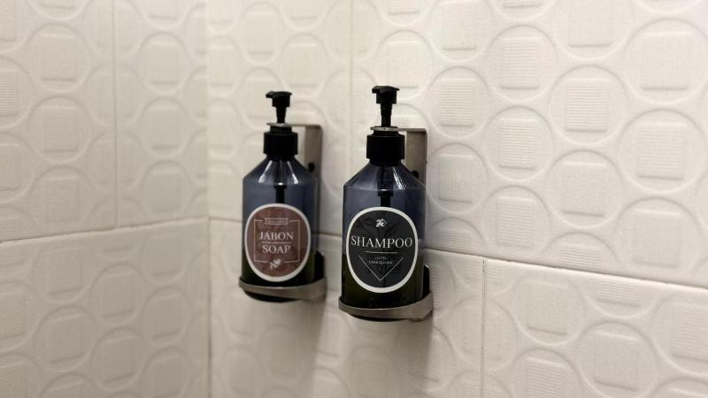 Triple Room with Private Bathroom image 2
