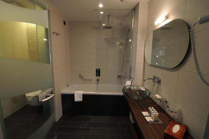 Standard Single Room image 2