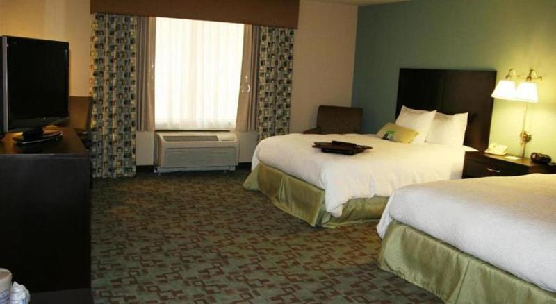 Hampton Inn & Suites Savannah-Airport - image 30