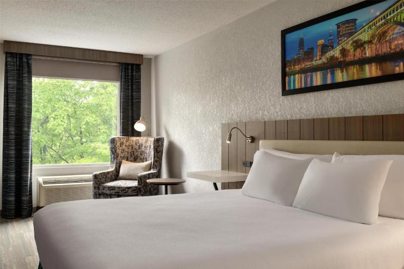 Hilton Garden Inn Cleveland Airport - image 32