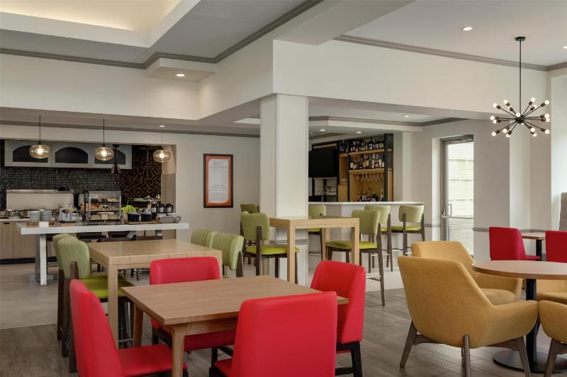 Hilton Garden Inn Cleveland Airport - image 36