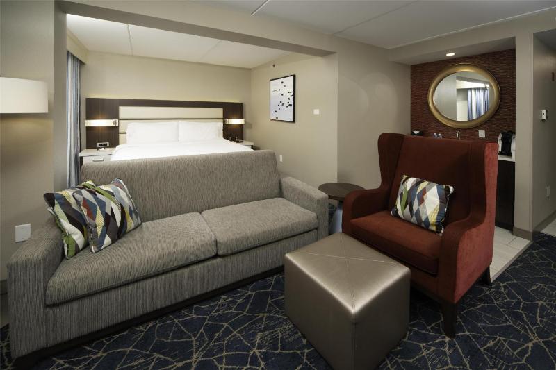 King Room image 4