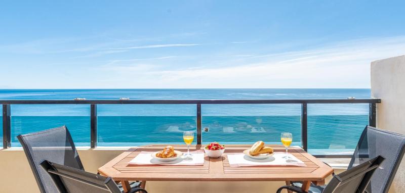 BEACHFRONT -- NEW LUXURY Apartment -- 1ª Linea Playa -- Fuengirola CITY CENTER -- Private PARKING -- Panoramic Sea Views -- - image 13