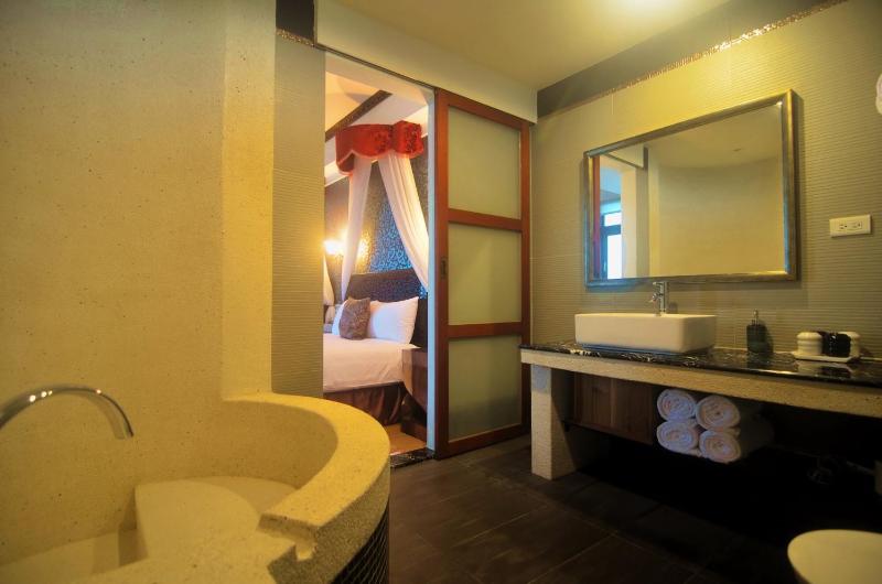 Full Sweet Inn - image 27