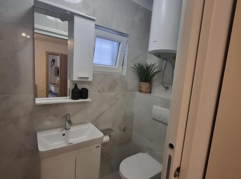 Apartment Jakic - One Bedroom Apartment with Garden View - image 10