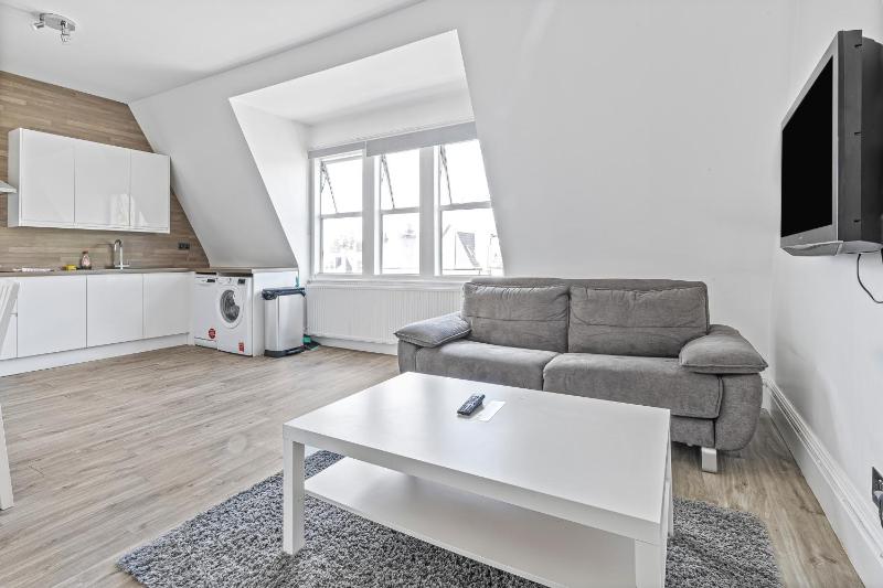 Studio Apartment image 1