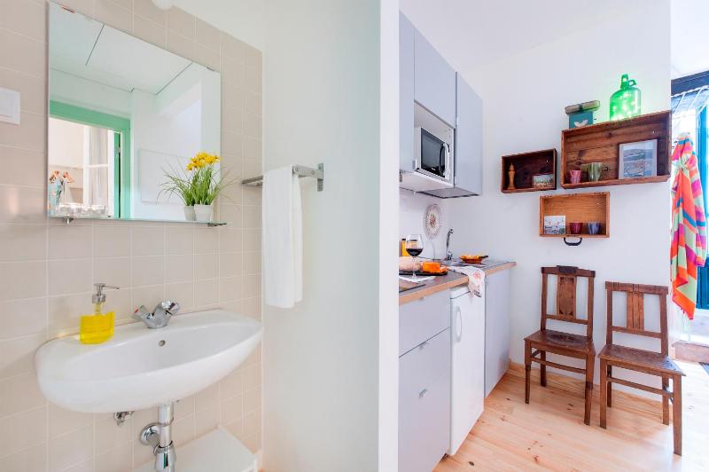 One-Bedroom Apartment - Ground Floor image 3