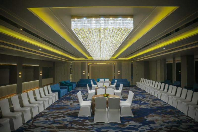 Hotel The Golden Tree - image 5