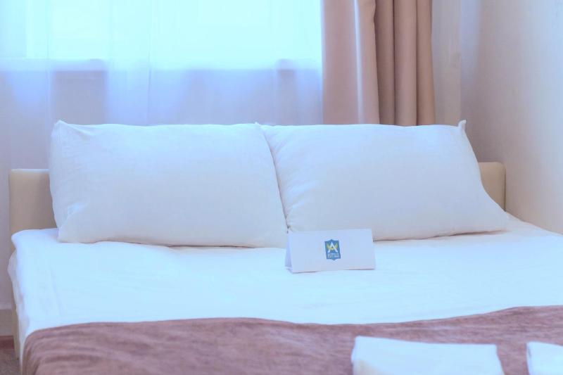 Standard Double Room image 3