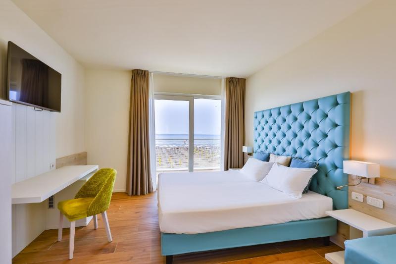 Hotel Ariston - image 12