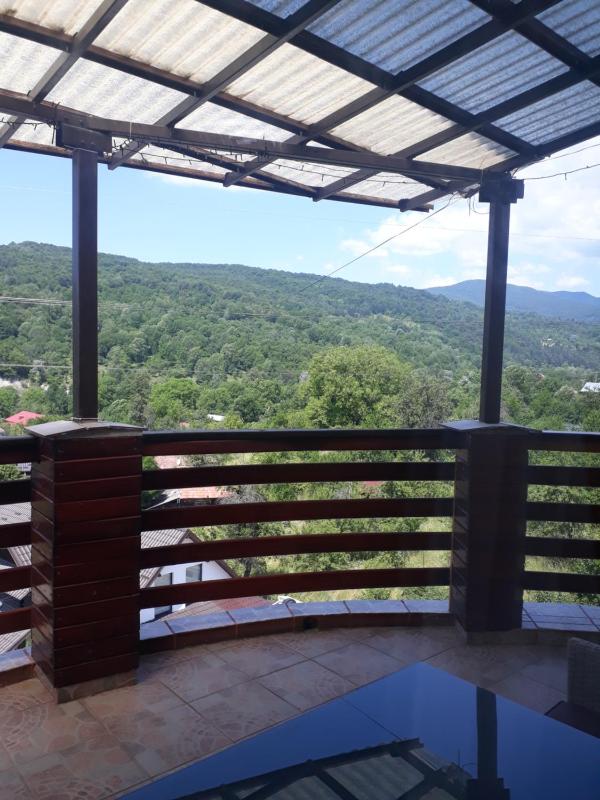 Standard Twin Room with Mountain View image 4