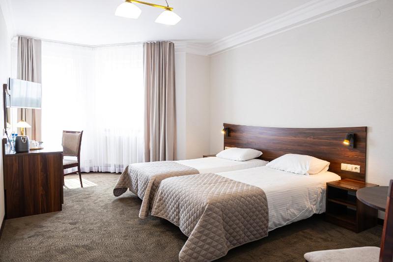 Double Room image 1
