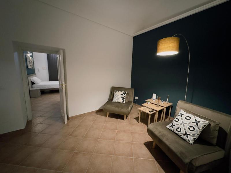 Deluxe Apartment - Annex Building image 4