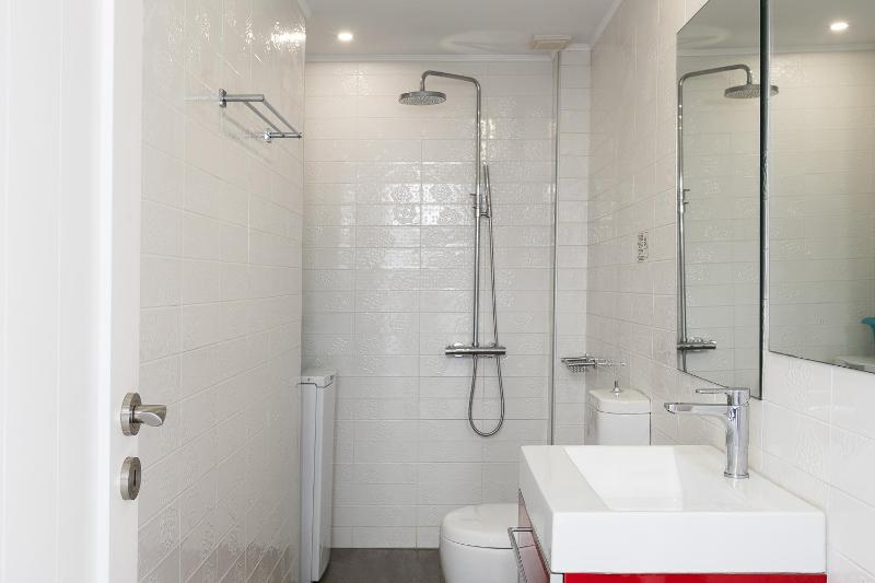 Royal Garden Villas - image 4