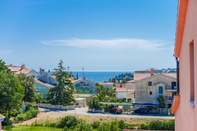Two-Bedroom Apartment with Sea View (4 Adults) image 2