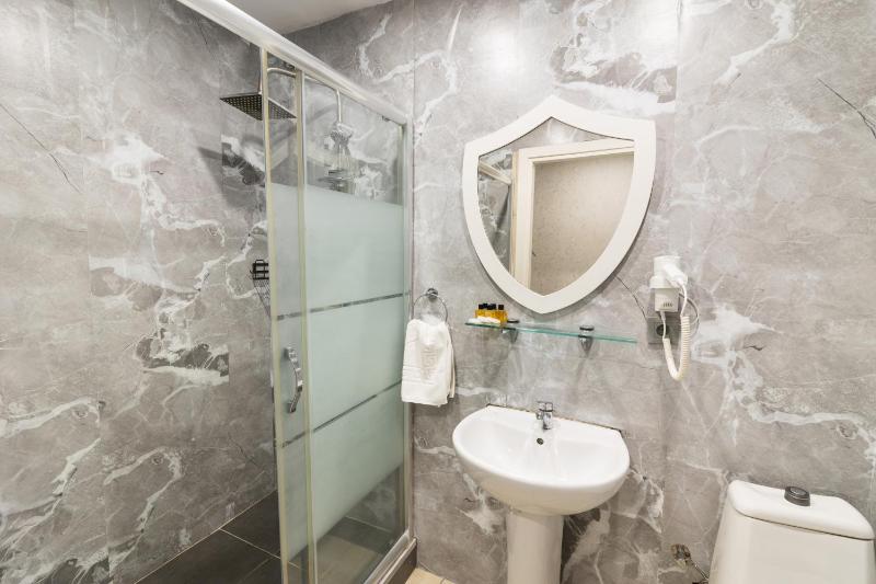 Kupa HOTEL - image 4