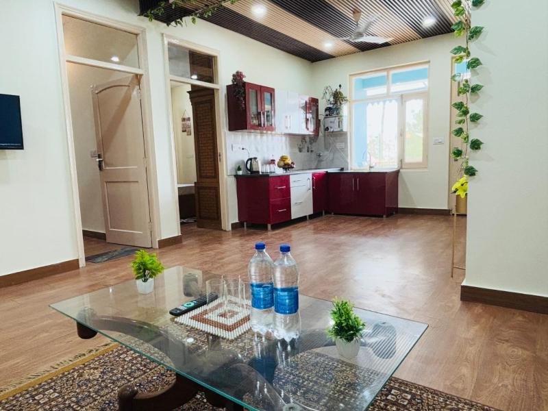 Night Sky Stay kasauli Entire 3BHK 4BHK 6BHK peaceful with massive Garden Walking Path - image 43