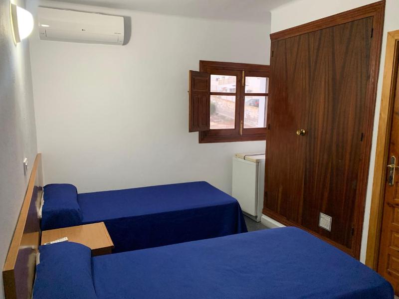 Budget Double Room - Annex image 4