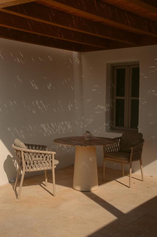 Superior Suite with Private Pool and Jacuzzi image 1