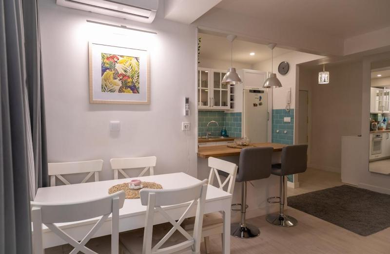 2 bedroom Central Apartment in Torremolinos - image 12
