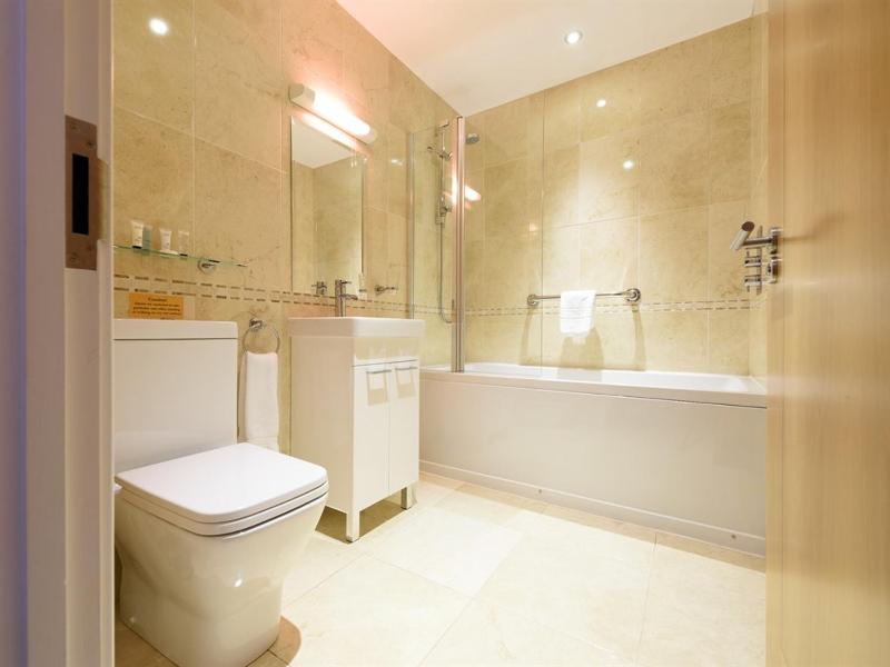 Superior Quadruple Room image 1
