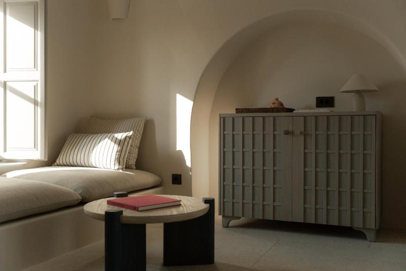 Deluxe Suite with Private Pool image 3