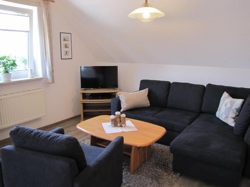 One-Bedroom Apartment image 1