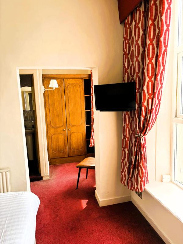 Twin Room with Sea View image 2