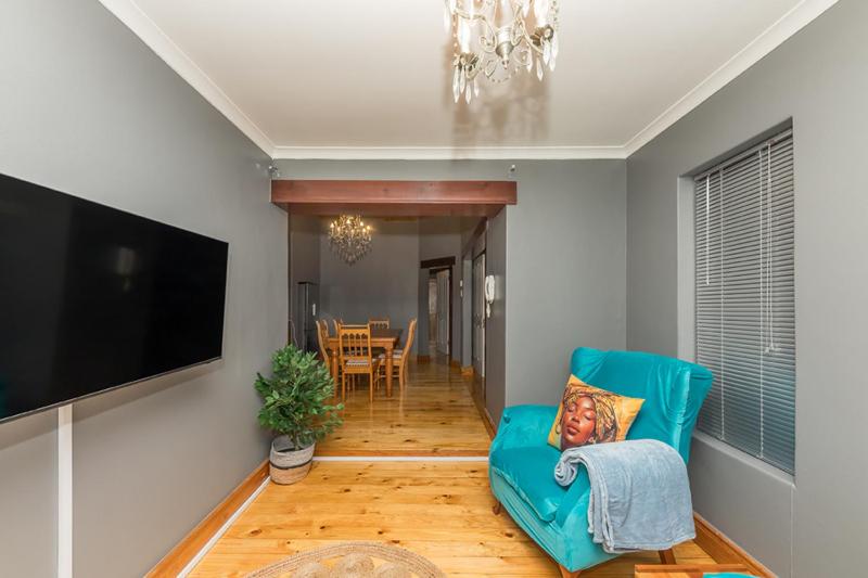 Escape to tranquility in Claremont - image 12