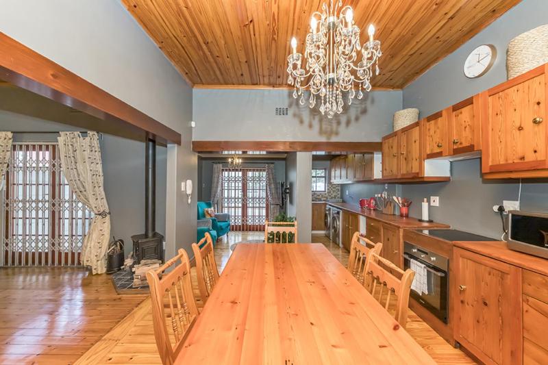 Escape to tranquility in Claremont - image 10