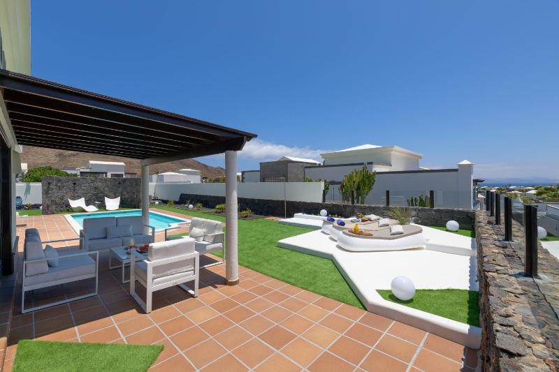 Villa image 3