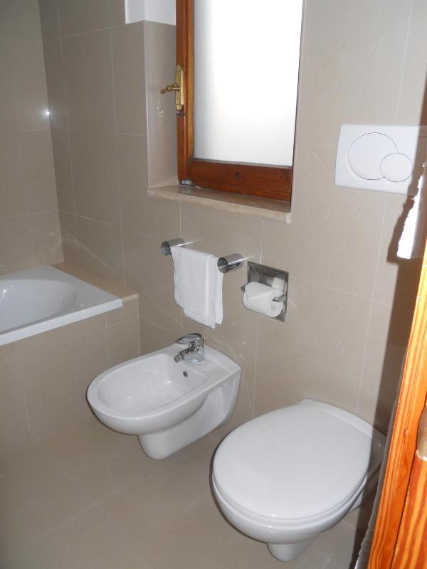 Double Room image 2