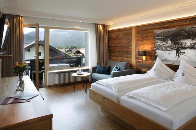 Comfort Double Room with Balcony image 3