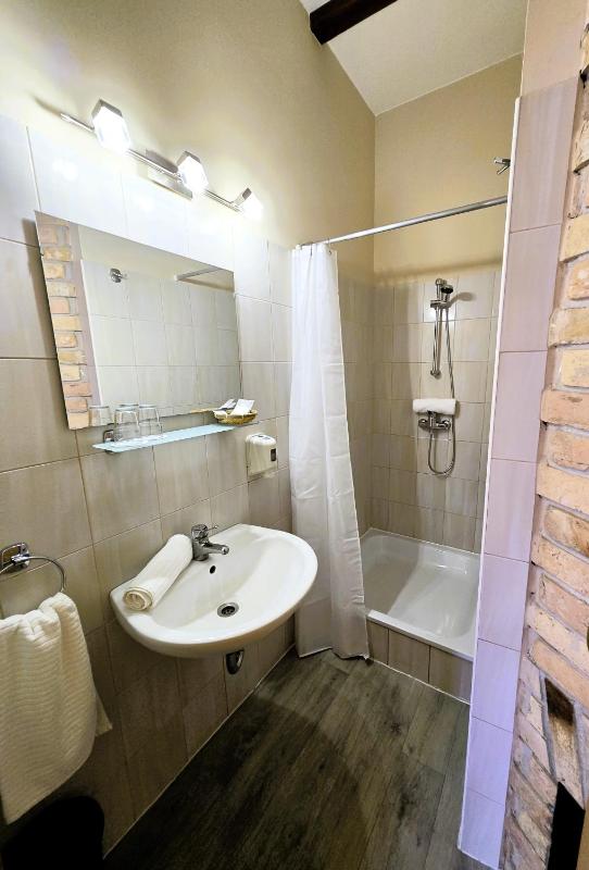 Two-Bedroom Standard Apartment image 1