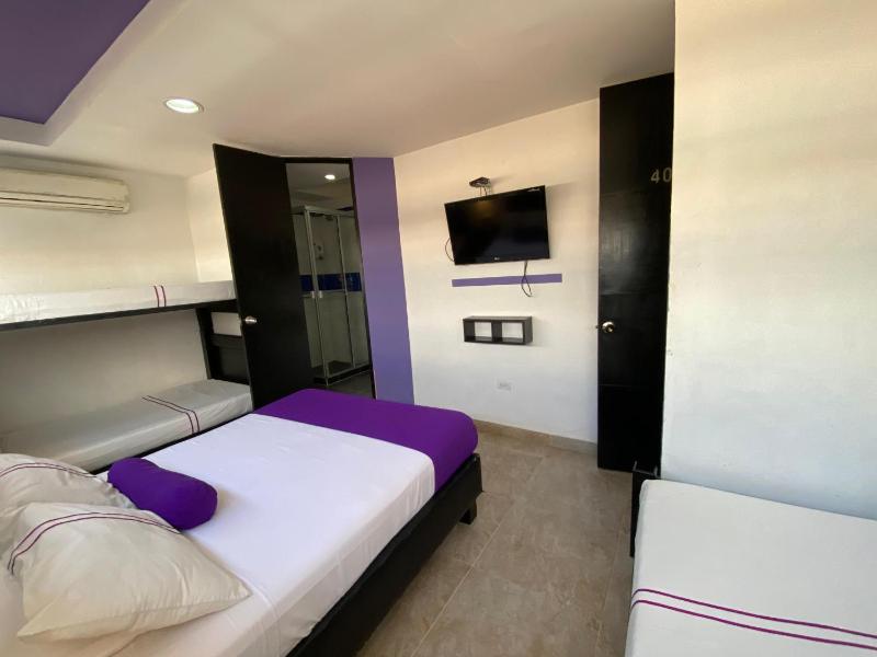 Hotel Colors - Cali Centro - image 35