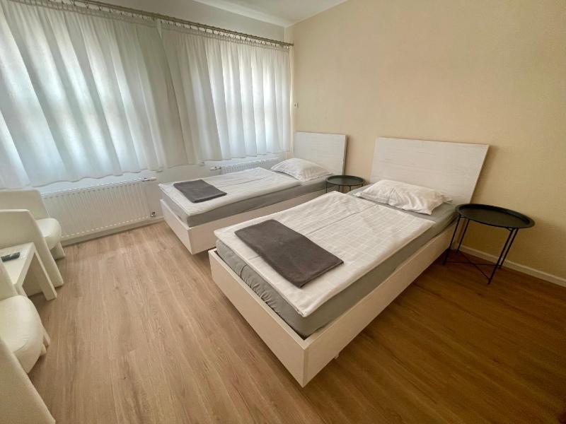 Standard Double or Twin Room image 1