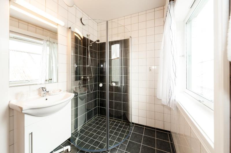 Single Room image 2