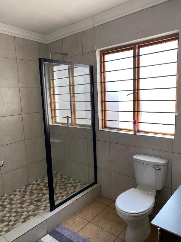 Waterkloof Glen Guest House - image 16