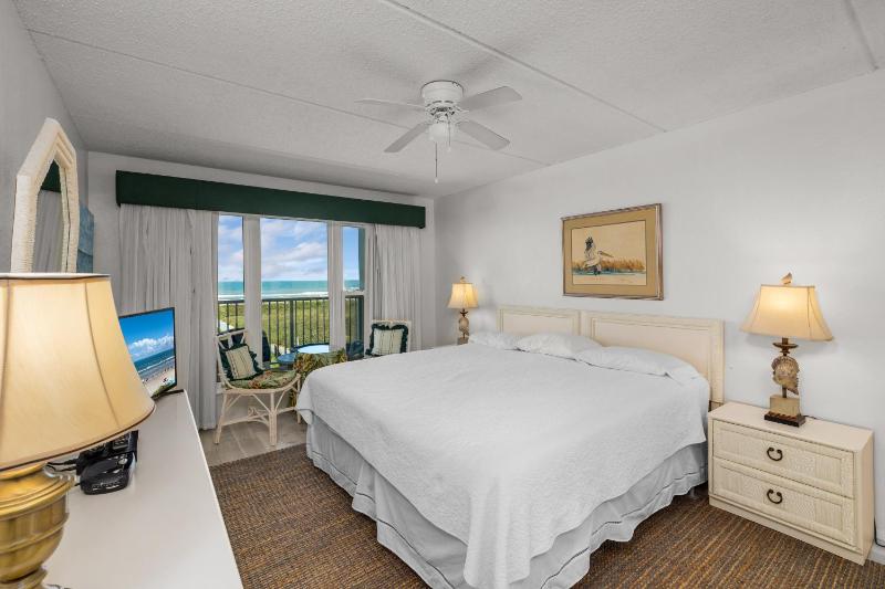 Edgewater Condo Unit #303 Apts - image 21