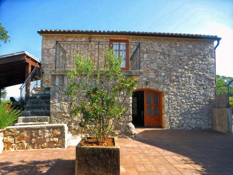 Three-Bedroom Holiday Home  image 3
