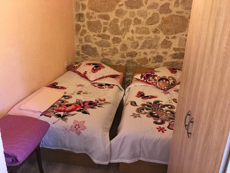 Three-Bedroom Holiday Home  image 2