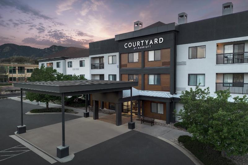Courtyard by Marriott Colorado Springs South - image 39