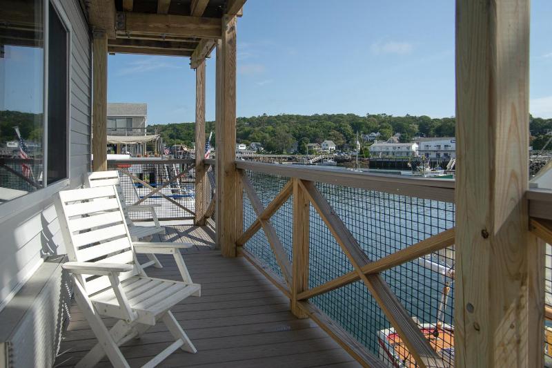 King Corner Suite Inner/Full Harbor View image 3