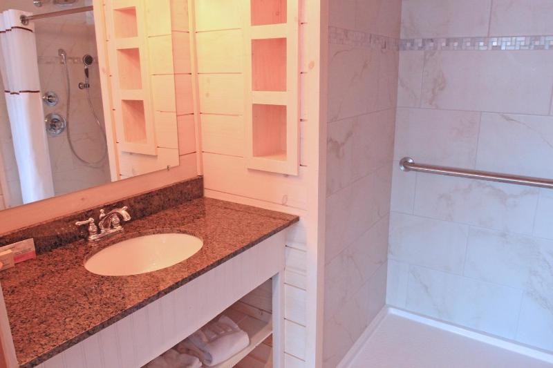 King Corner Suite Inner/Full Harbor View image 2